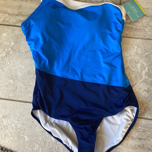 Size 18 Off The Shoulder One Piece Swimsuit - Picture 2 of 4